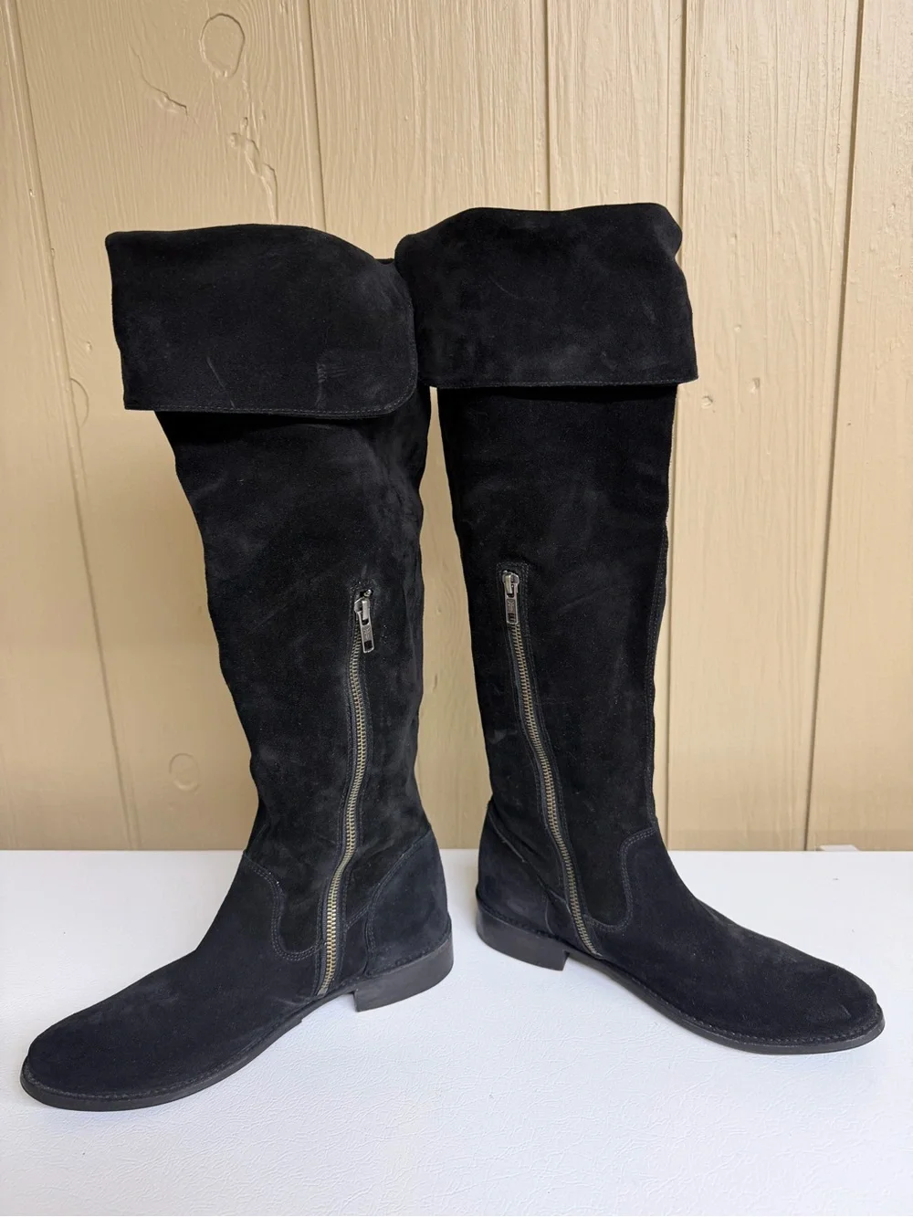 Frye elegant black